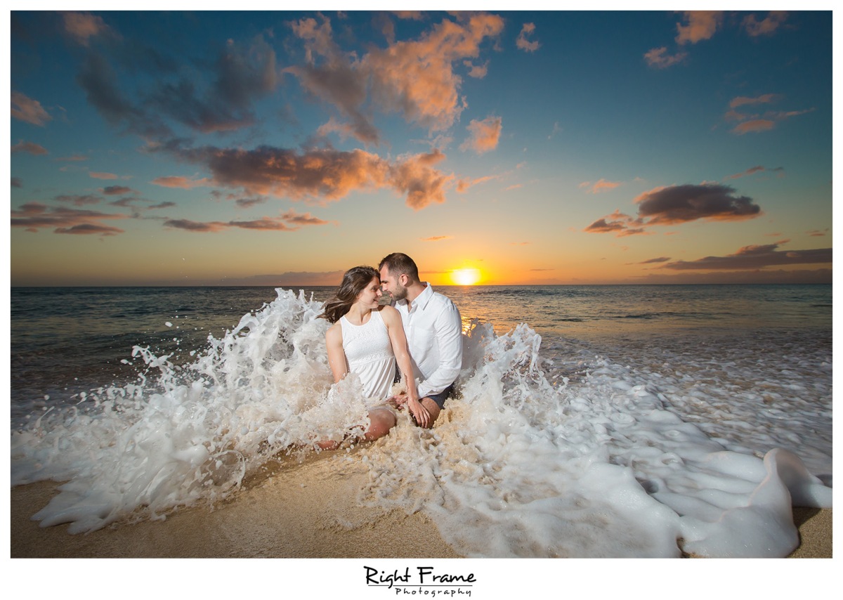 Romantic Hawaii Engagement Sunset Beach Photos | Oahu ...