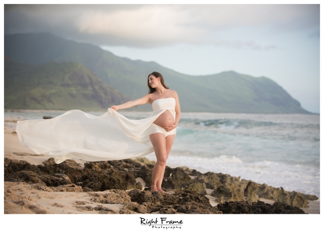 Hawaii Oahu Maternity Photographer 