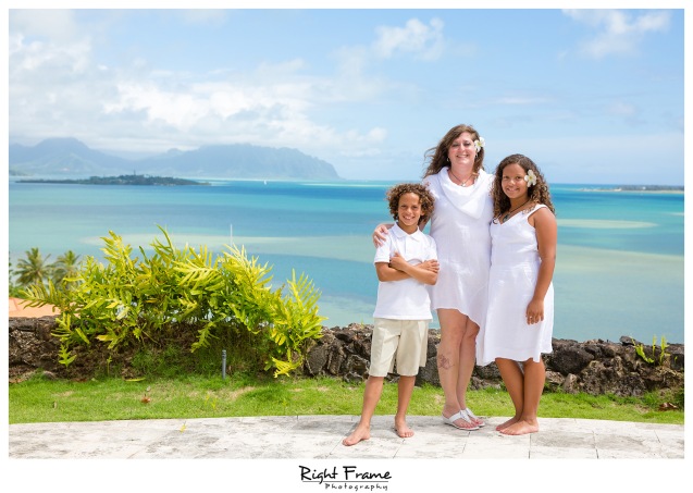 Family Portraits in Kailua Ocean View Estate